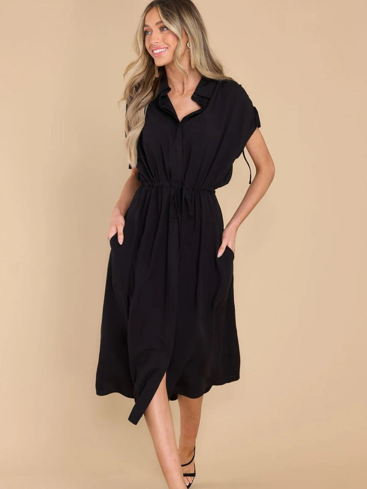 Drawstring Collared Neck Short Sleeve Midi Dress | Trendsi