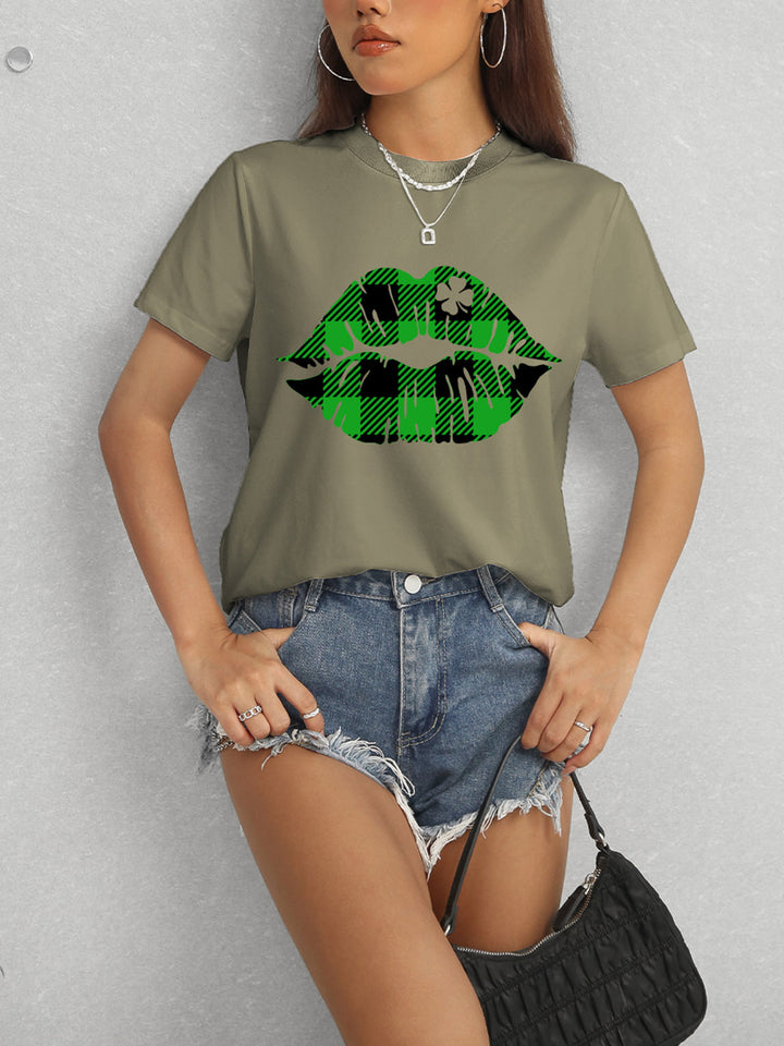 Plaid Lip Graphic Round Neck T-Shirt | Trendsi