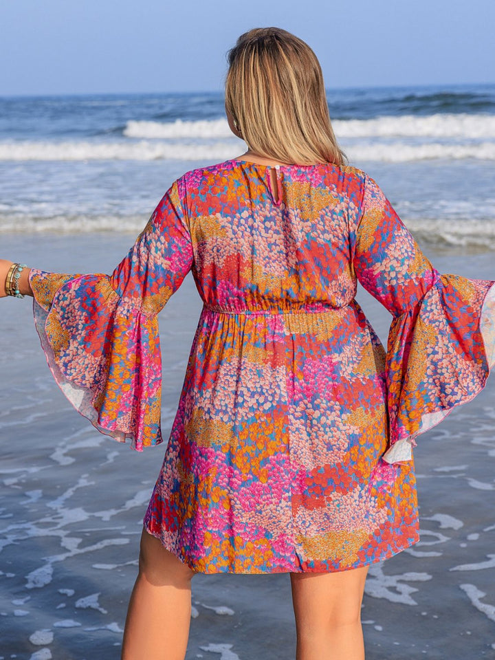 Plus Size Ruched Printed Long Sleeve Dress | Trendsi