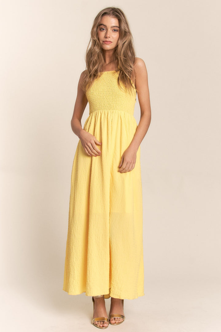 J.NNA Texture Crisscross Back Tie Smocked Maxi Dress | Trendsi