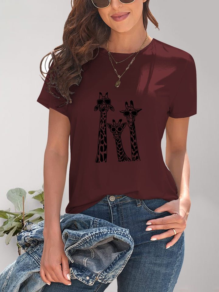 Giraffe Graphic Round Neck T-Shirt | Trendsi