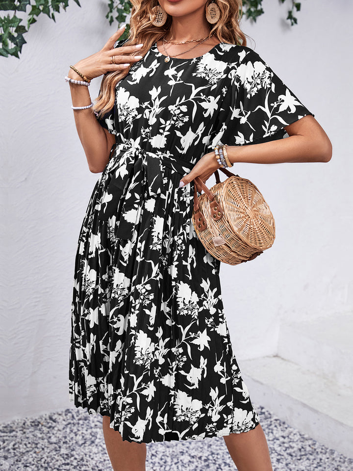 Printed Round Neck Short Sleeve Dress | Trendsi