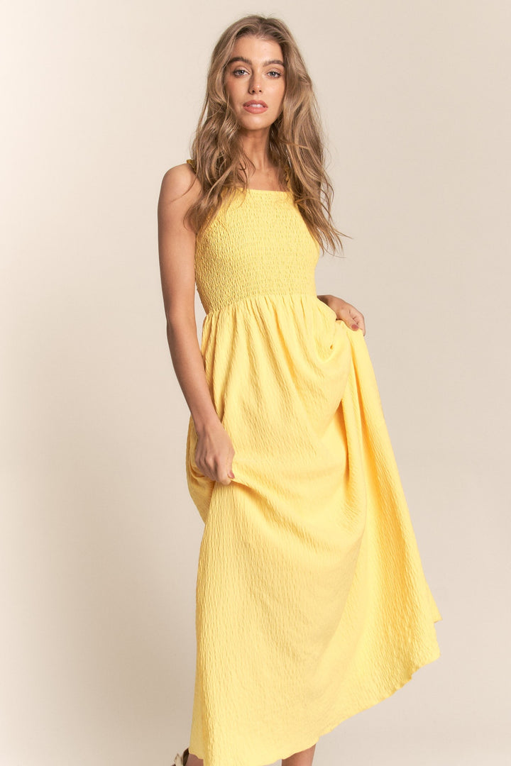 J.NNA Texture Crisscross Back Tie Smocked Maxi Dress | Trendsi