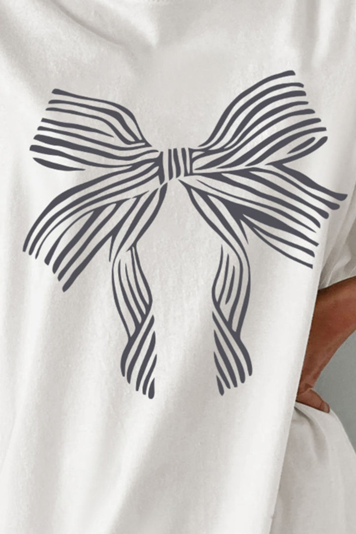 Bow Graphic Round Neck Short Sleeve T-Shirt | Trendsi