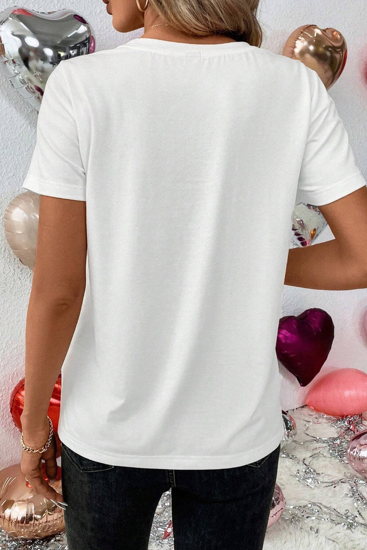XOXO Lip Graphic Round Neck T-Shirt | Trendsi