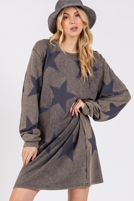 SAGE + FIG Washed Star Print Round Neck Dress | Trendsi