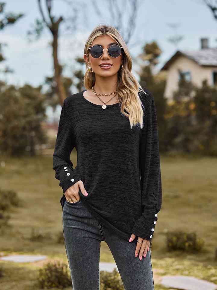 Round Neck Long Sleeve Buttoned T-Shirt | 1mrk.com