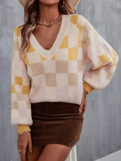 Checkered V-Neck Lantern Sleeve Sweater |1mrk.com