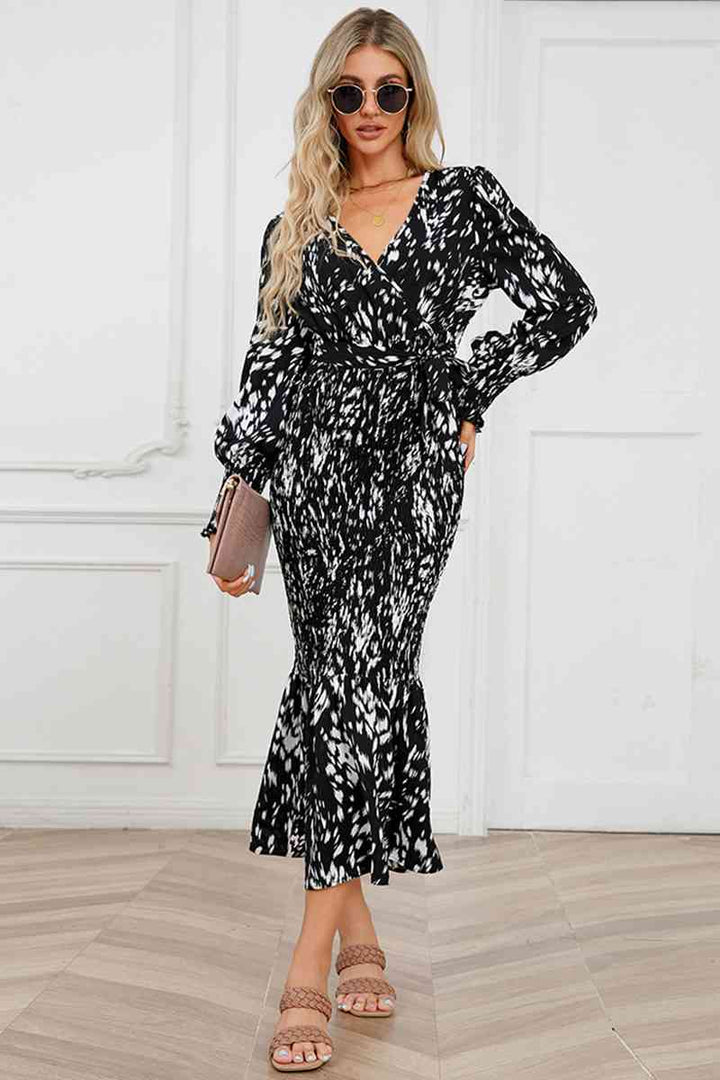 Printed V-Neck Smocked Midi Dress |1mrk.com