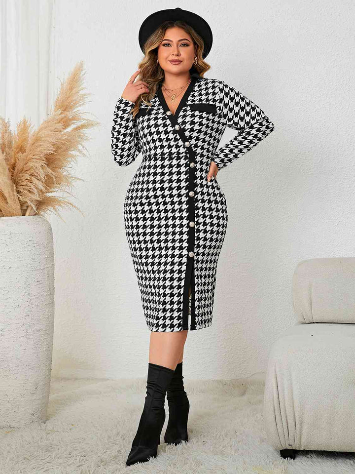 Plus Size Houndstooth Long Sleeve Slit Dress |1mrk.com