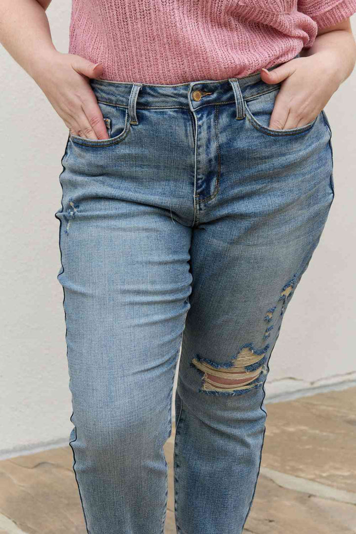 Judy Blue Macy Full Size Mid Rise Boyfriend Jeans | 1mrk.com