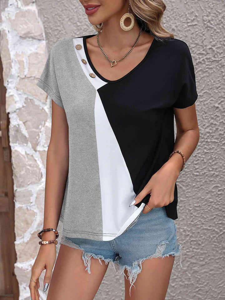 Color Block Decorative Button V-Neck Tee | 1mrk.com