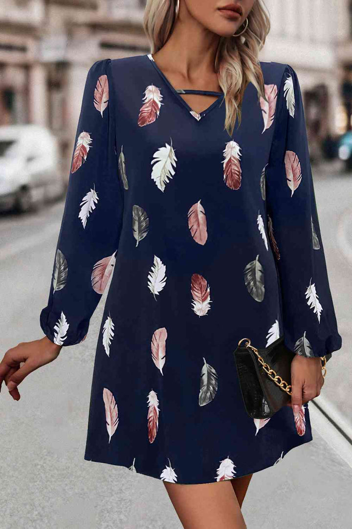 Feather Print V-Neck Dress |1mrk.com