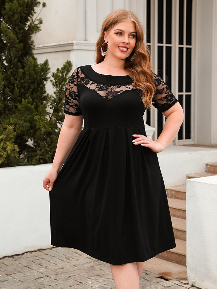 Plus Size Ruched Round Neck Short Sleeve Dress | Trendsi