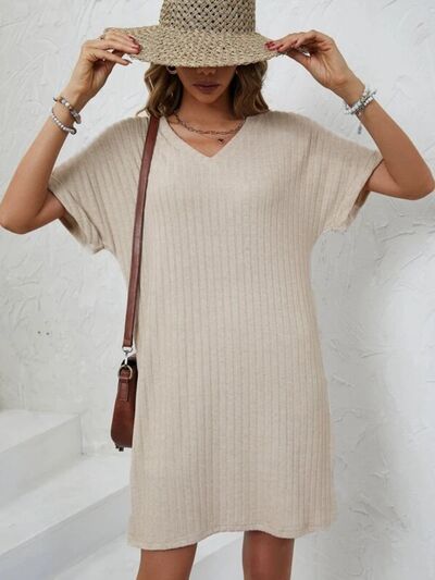 Ribbed V-Neck Short Sleeve Dress |1mrk.com