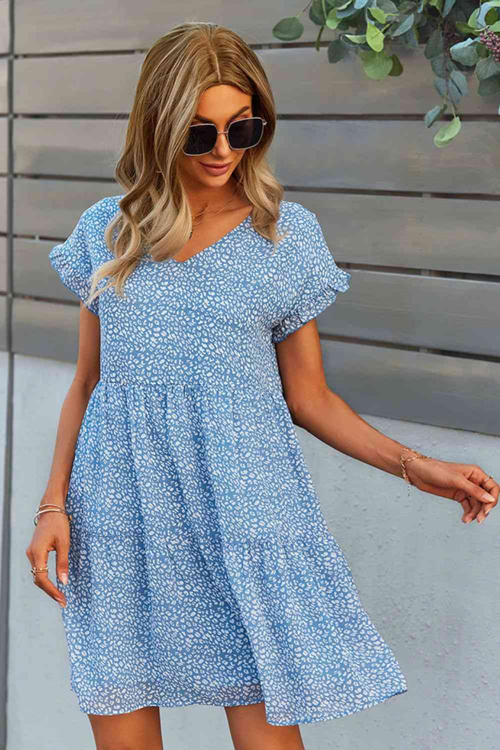 Printed V-Neck Short Sleeve Tiered Dress |1mrk.com