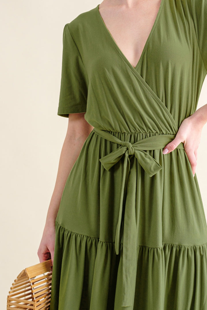 And The Why Soft Short Sleeve Tiered Midi Dress | Trendsi