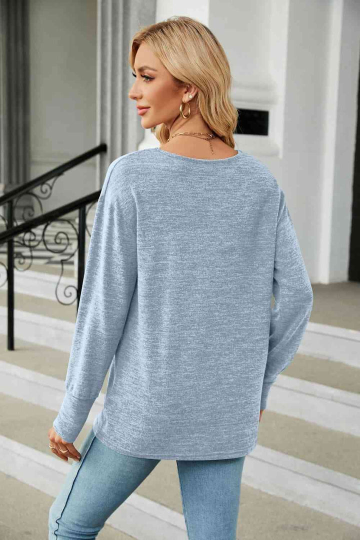 V-Neck Long Sleeve T-Shirt | 1mrk.com