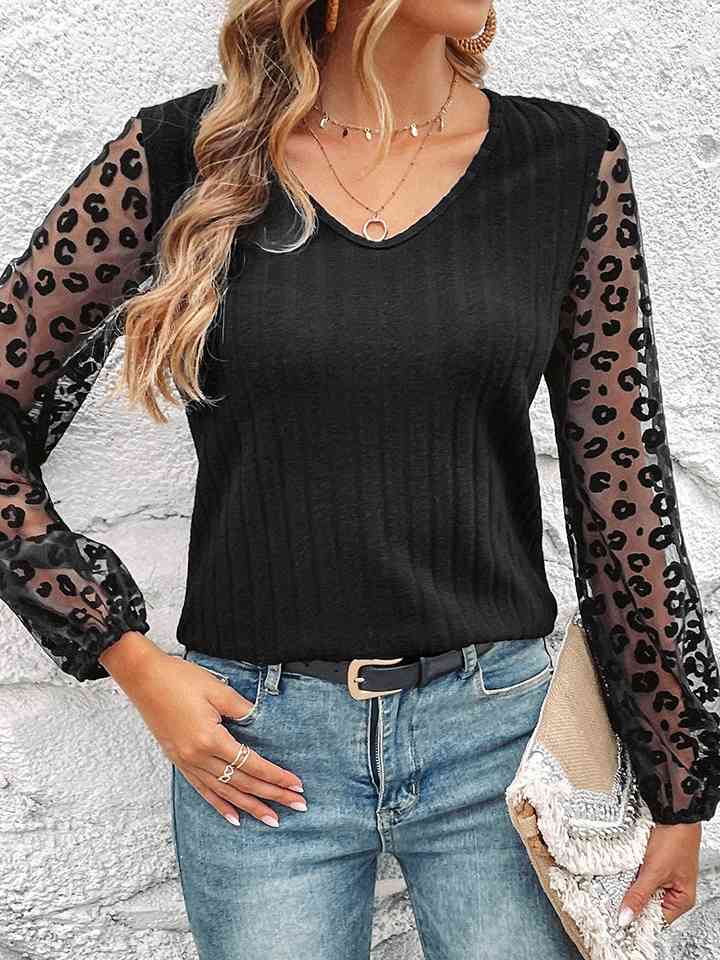 Leopard Long Sleeve V-Neck Top | 1mrk.com