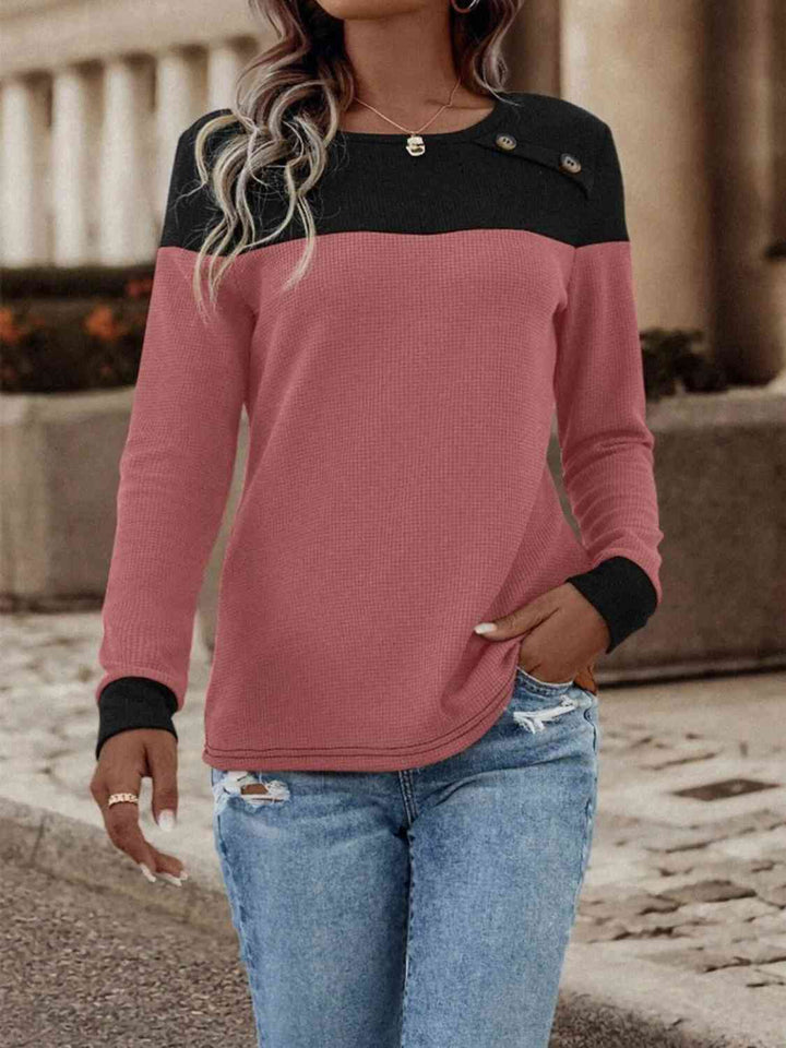 Contrast Buttoned Round Neck Long Sleeve T-Shirt | 1mrk.com