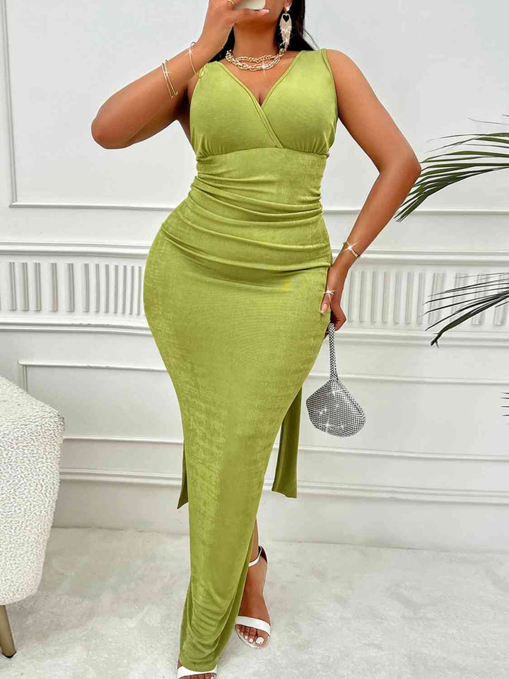 Plus Size Backless Ruched Dress | 1mrk.com