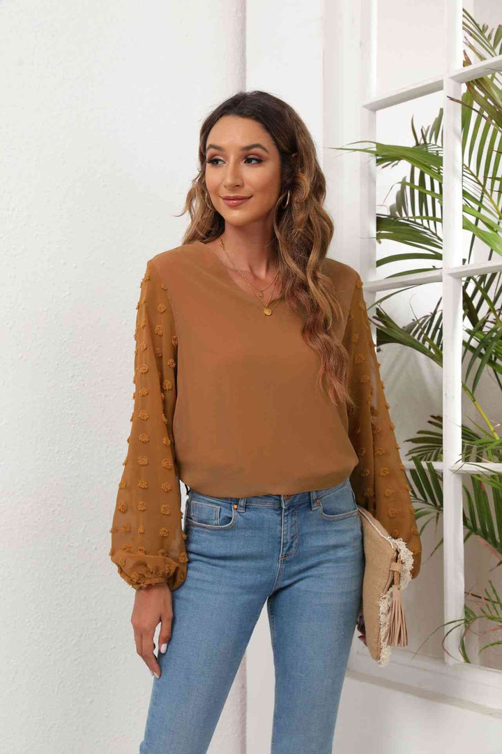 Swiss Dot Balloon Sleeve Blouse | 1mrk.com