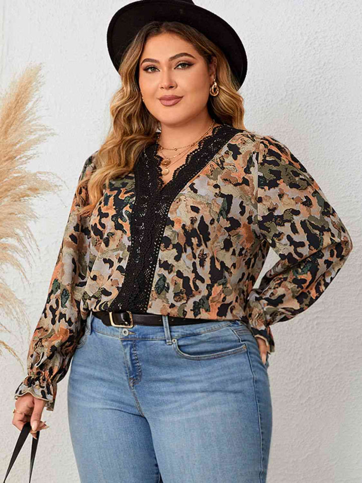 Plus Size Lace Trim Flounce Sleeve Blouse | 1mrk.com