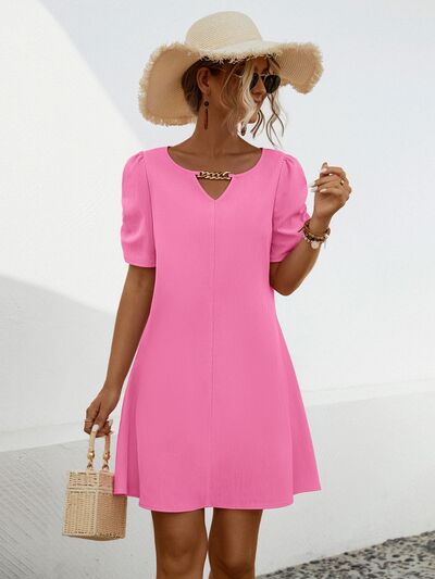 Chain Notched Short Sleeve Dress |1mrk.com