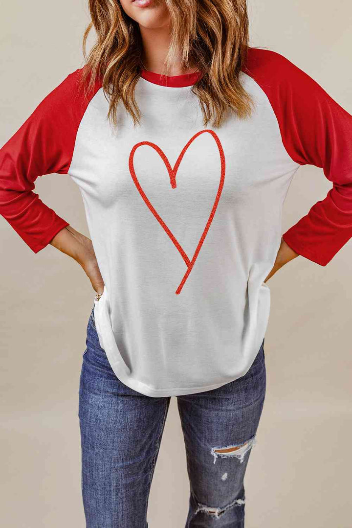 Contrast Baseball Sleeve Heart Graphic Top |1mrk.com