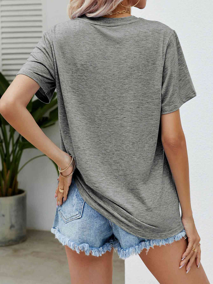 I DO CRAFTS Round Neck T-Shirt | 1mrk.com