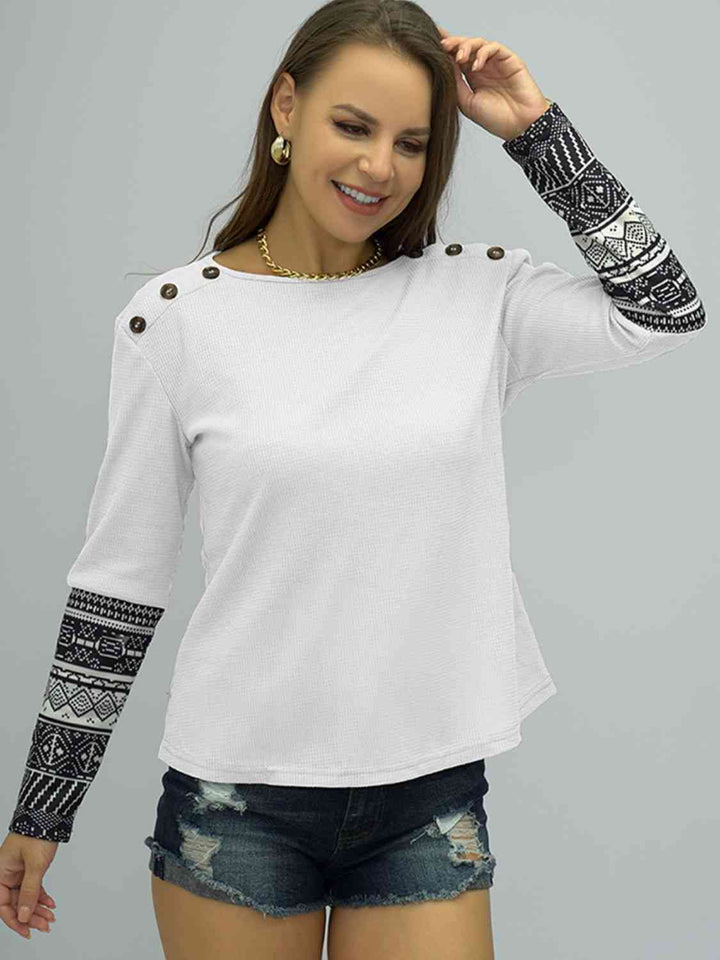 Printed Round Neck Buttoned Shoulder Tee | 1mrk.com