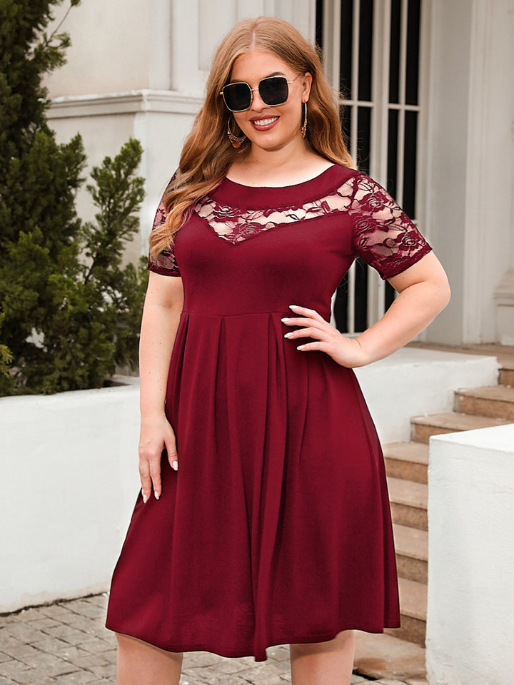 Plus Size Ruched Round Neck Short Sleeve Dress | Trendsi