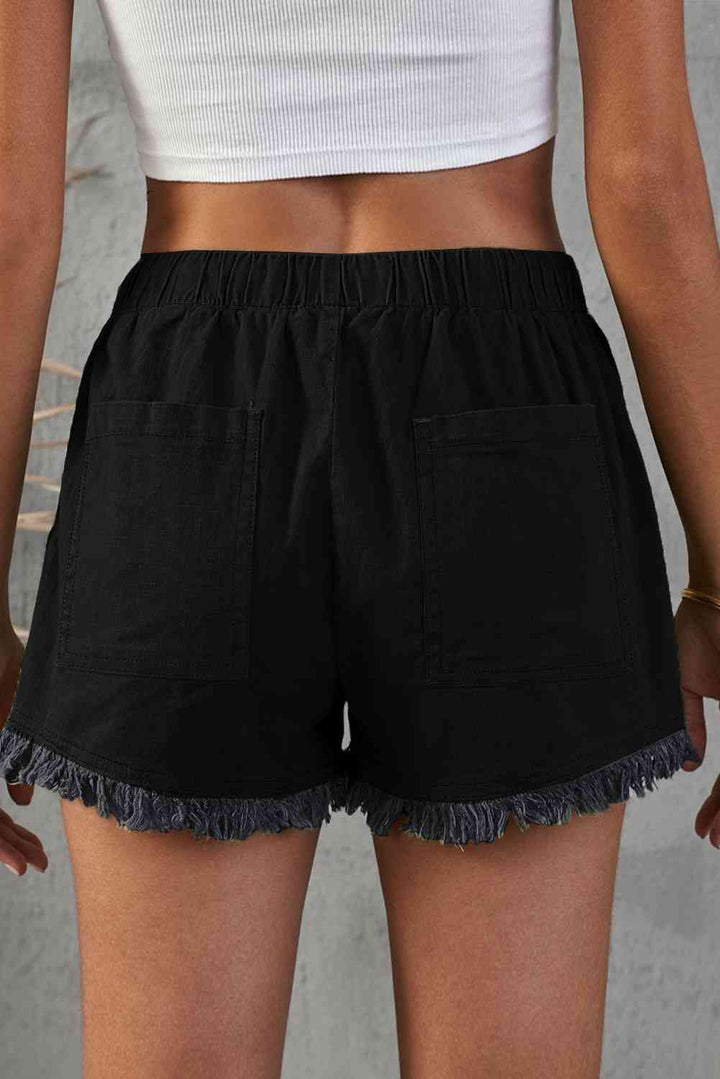 Pocketed Frayed Denim Shorts | 1mrk.com