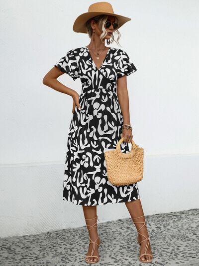 Printed V-Neck Short Sleeve Dress |1mrk.com