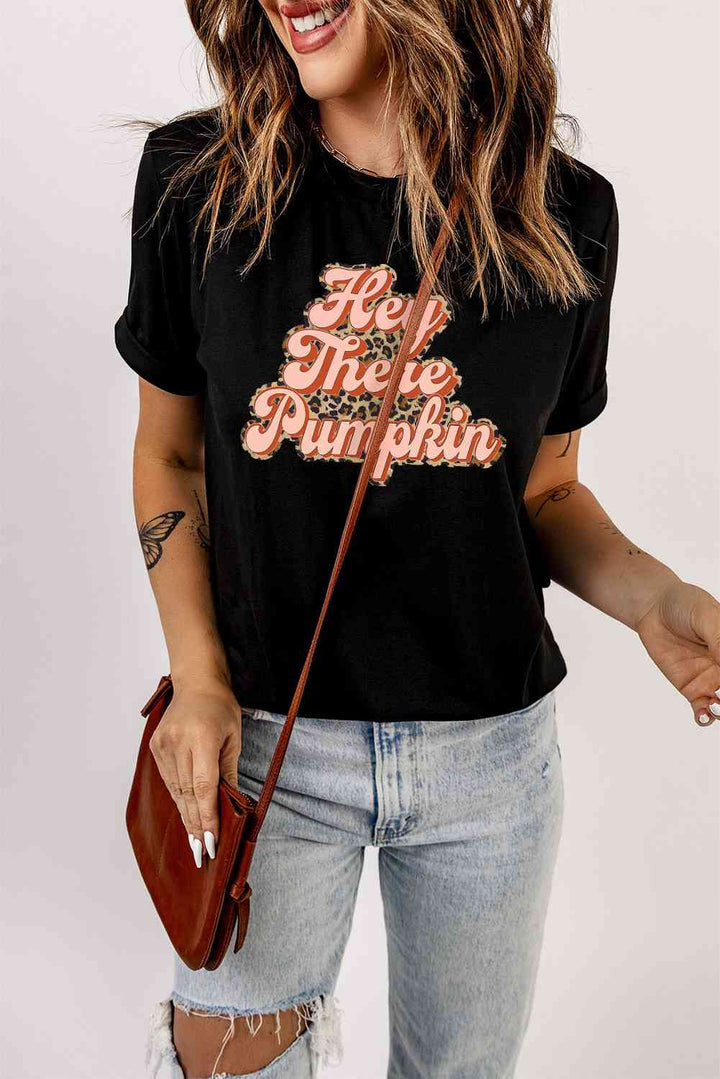 Short Sleeve Round neck HEY THERE PUMPKIN Graphic Tee | 1mrk.com