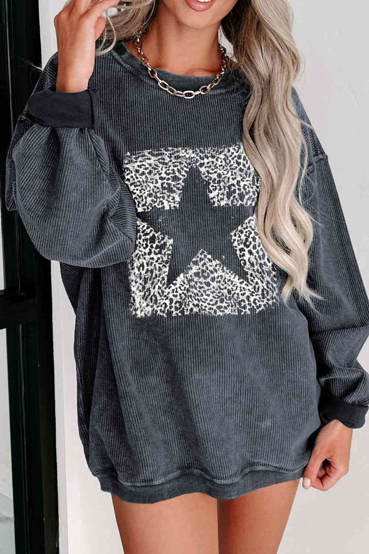 Round Neck Dropped Shoulder Star Graphic Sweatshirt |1mrk.com