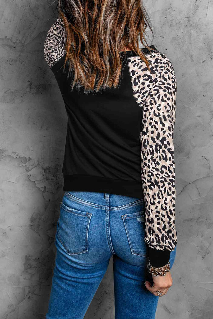 HELLO FALL Graphic Leopard Sweatshirt |1mrk.com