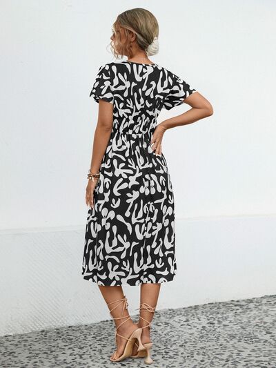 Printed V-Neck Short Sleeve Dress |1mrk.com