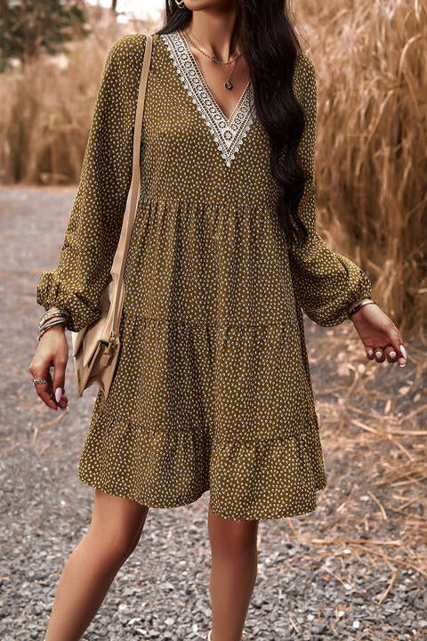 Lace Trim V-Neck Long Sleeve Dress |1mrk.com