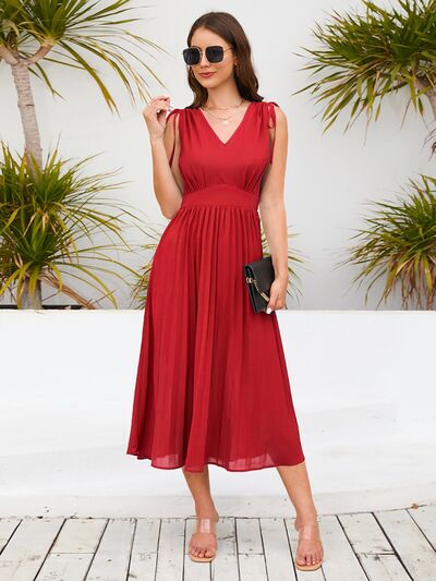 Pleated V-Neck Sleeveless Midi Dress |1mrk.com