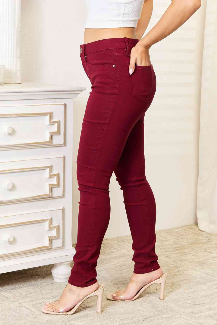 YMI Jeanswear Skinny Jeans with Pockets | 1mrk.com