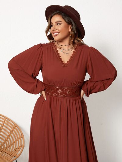 Plus Size Lace Detail V-Neck Balloon Sleeve Dress |1mrk.com