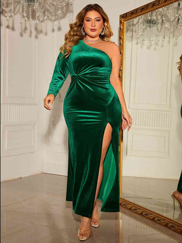 Plus Size One-Shoulder Twisted Split Dress | 1mrk.com