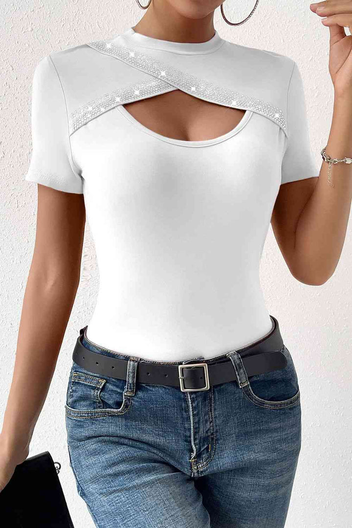 Cutout Short Sleeve Round Neck T-Shirt | 1mrk.com