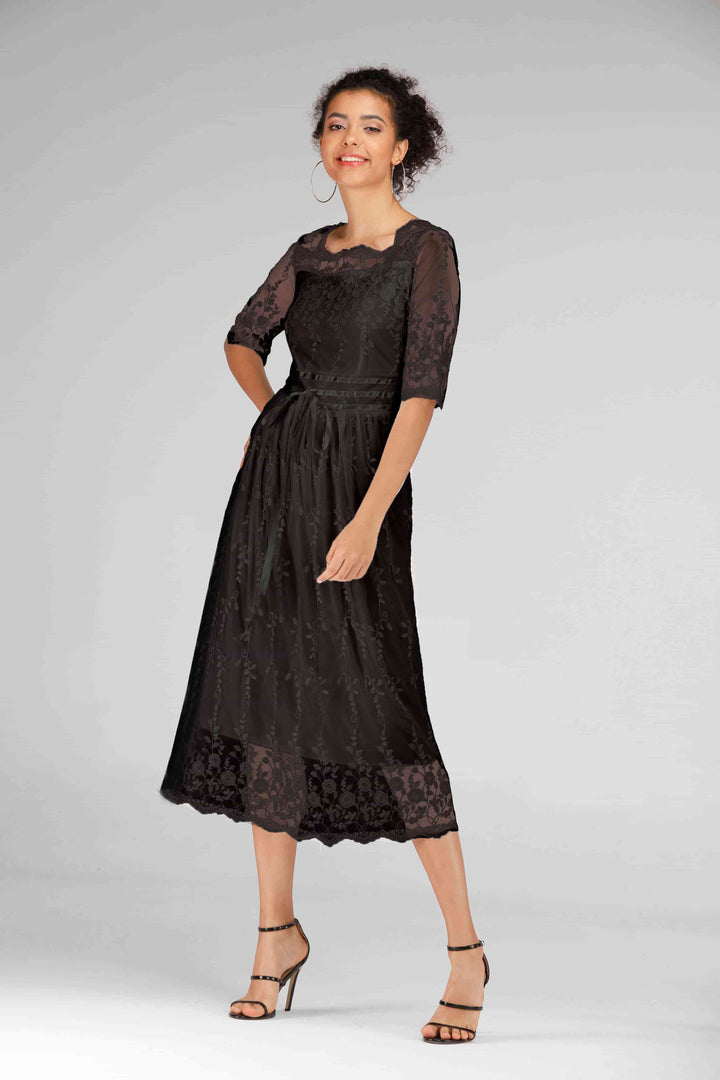 Scalloped Lace Half Sleeve Midi Dress |1mrk.com