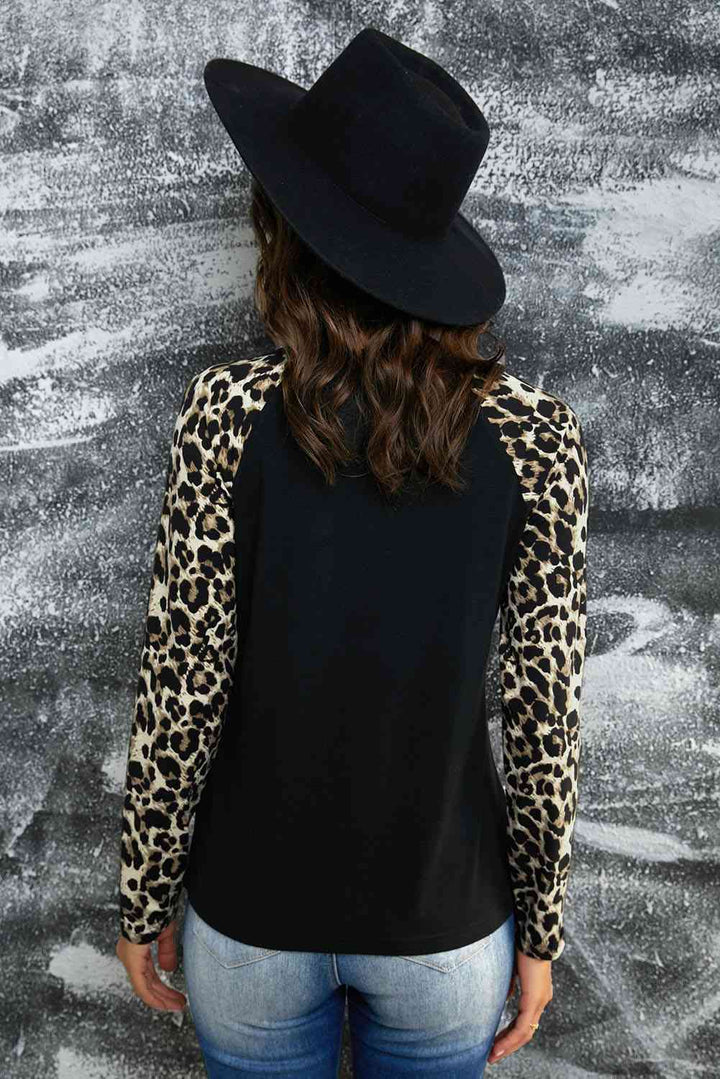 Leopard Print Grommet Long Sleeve Tee | 1mrk.com