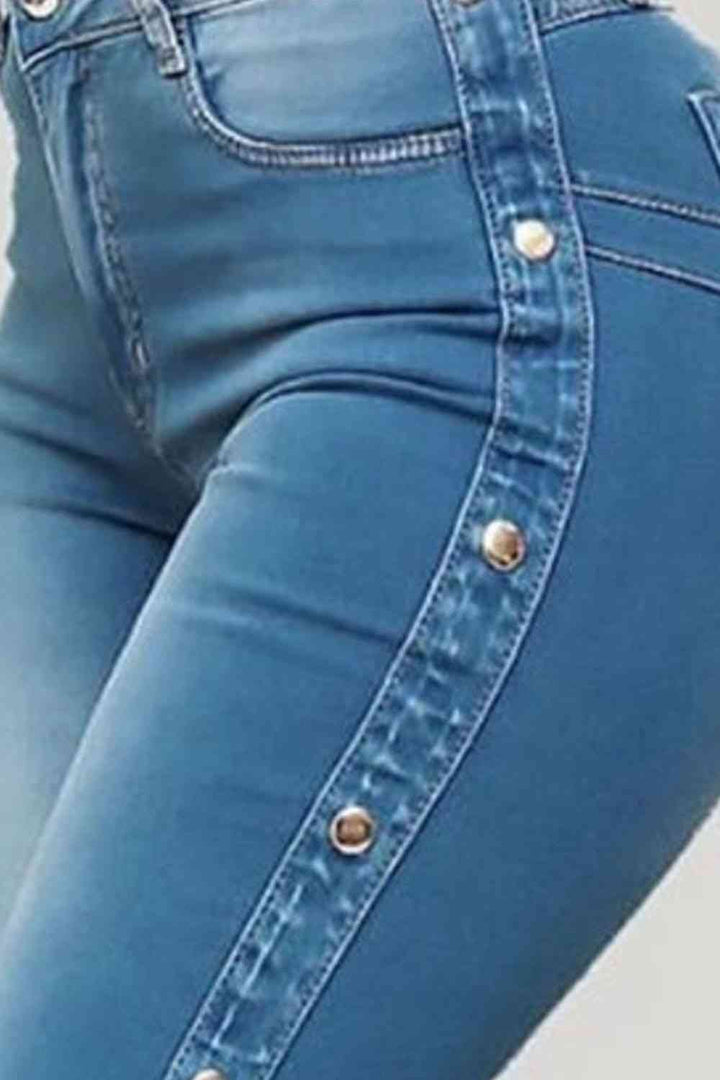 Button Detail Flare Jeans | 1mrk.com
