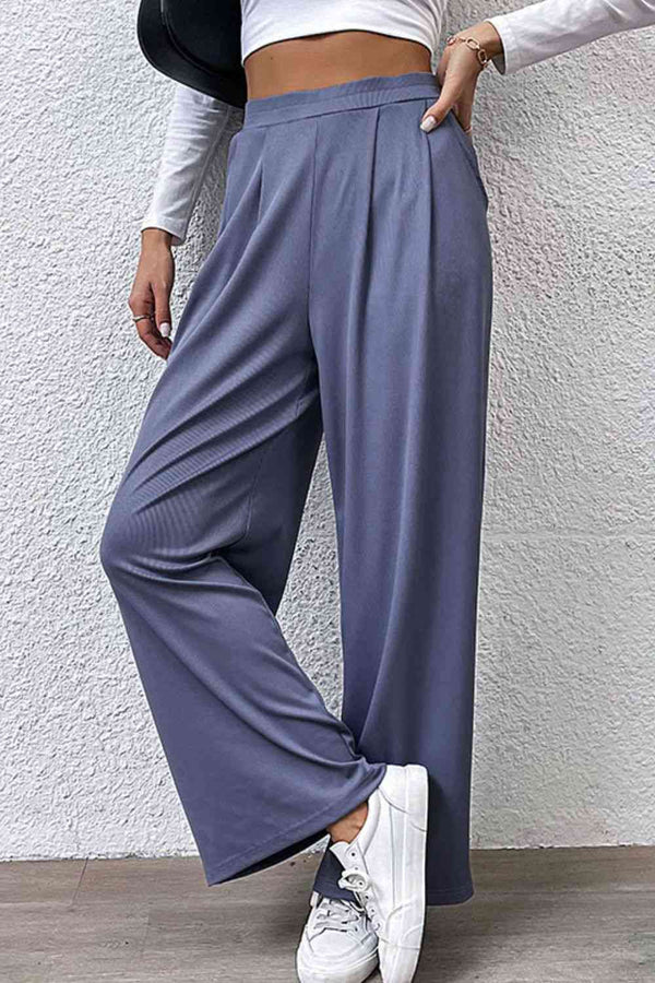 Pleated Detail Wide-Leg Pants with Pockets | 1mrk.com