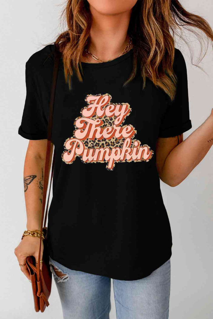 Short Sleeve Round neck HEY THERE PUMPKIN Graphic Tee | 1mrk.com