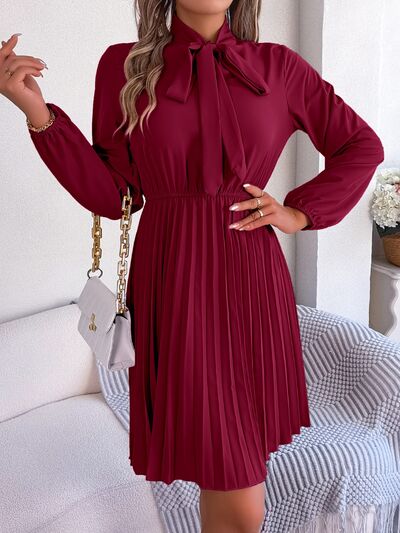 Tie Neck Balloon Sleeve Pleated Dress |1mrk.com